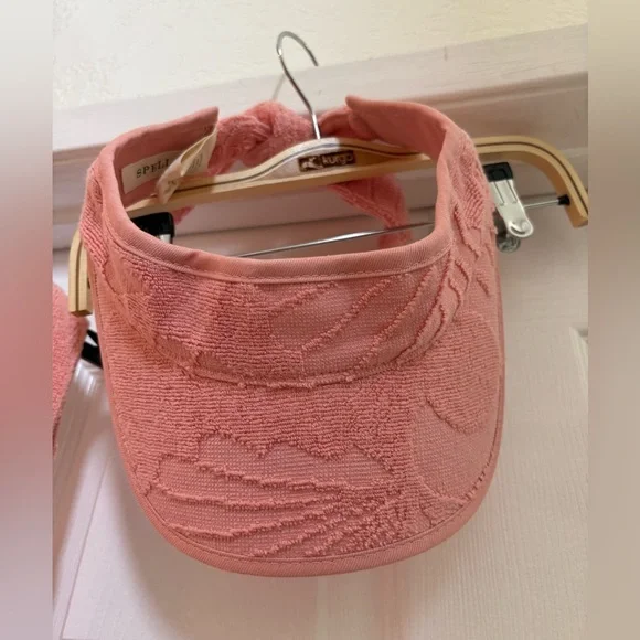 Spell And The Gypsy Matching Pink Terry Cloth Beach Bag And Visor Hat Set - Picture 2 of 7